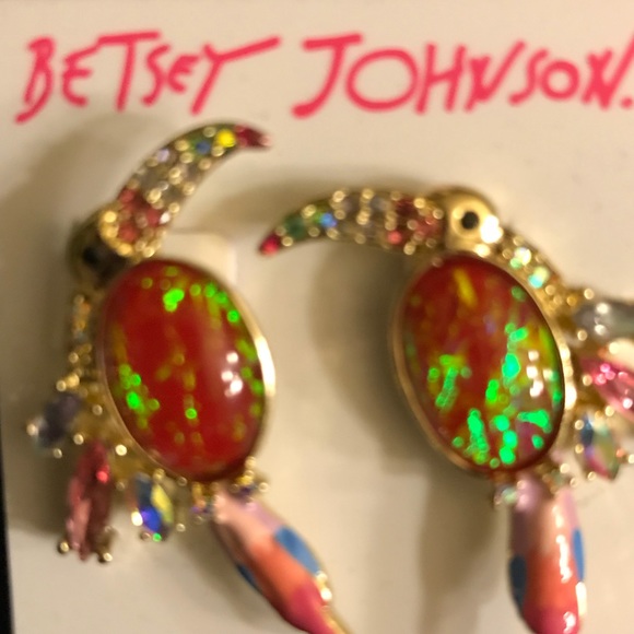 🌺Betsey Johnson Paradise Lost Toucan Earrings. - Picture 2 of 3